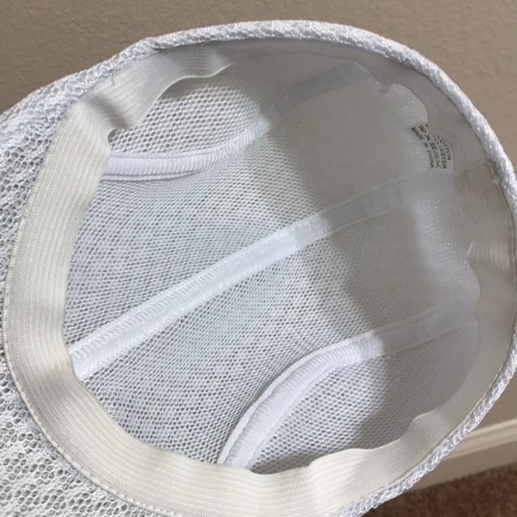 Dress hat - Picture 3 of 3